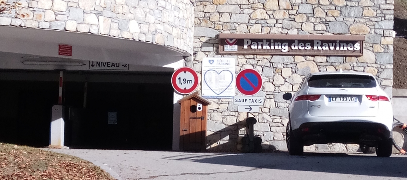 parking Les Ravines
